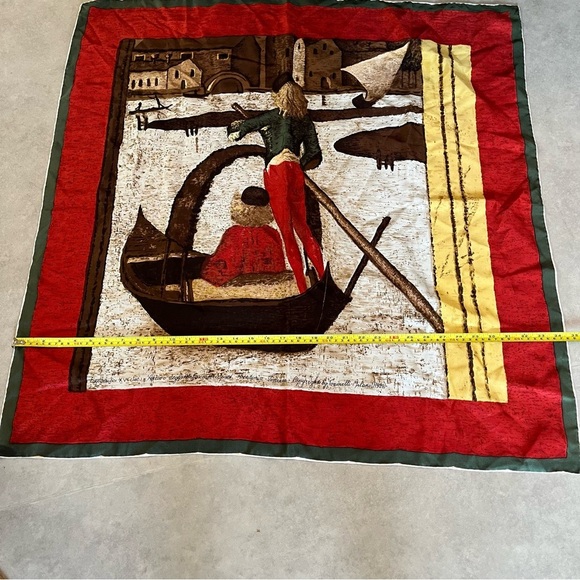 Vintage Toninilli - MILANO image scarf wrap. Unique design. - Picture 7 of 7